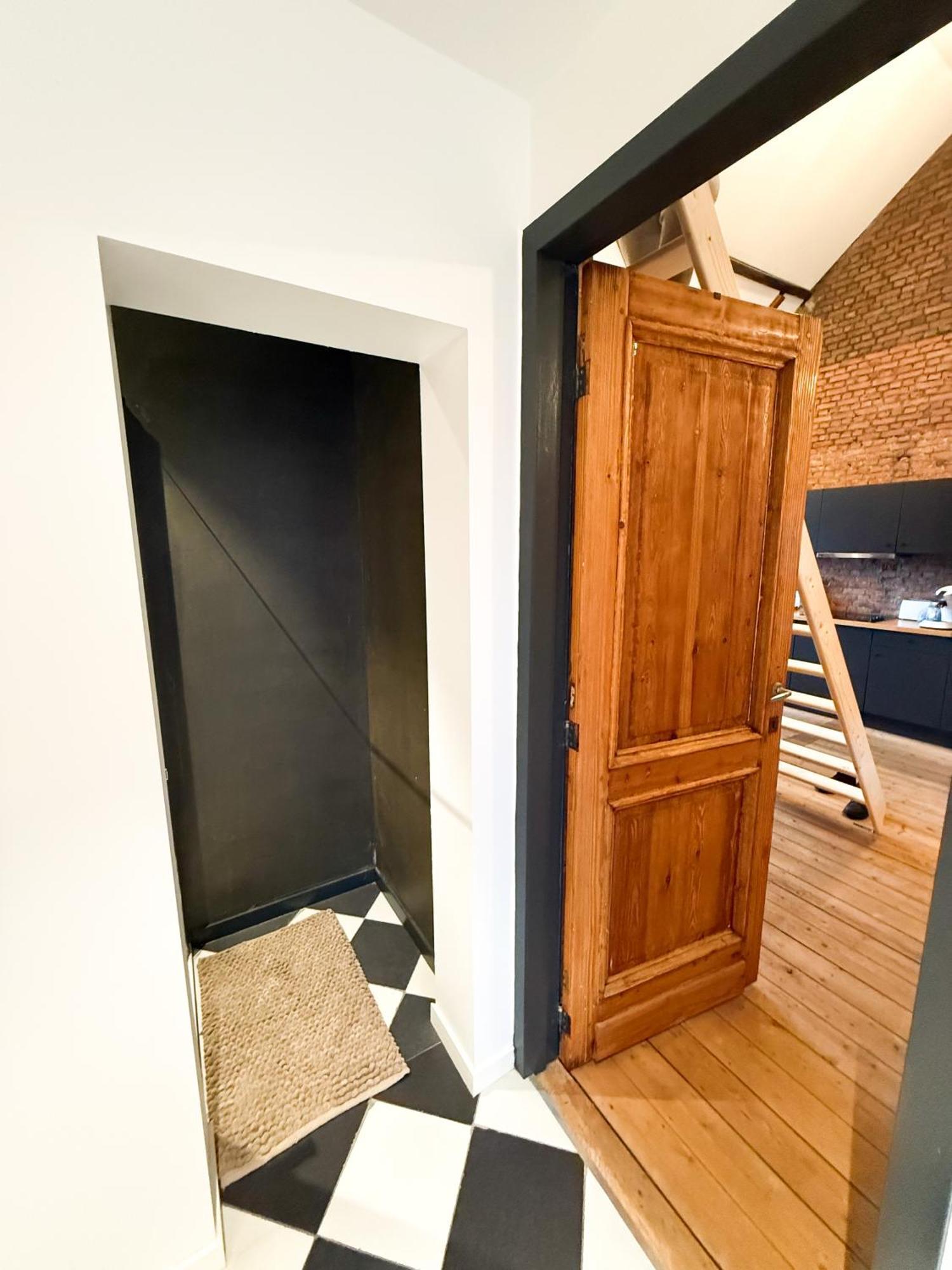 Apartment New Lofts Inside Coffee Brewery